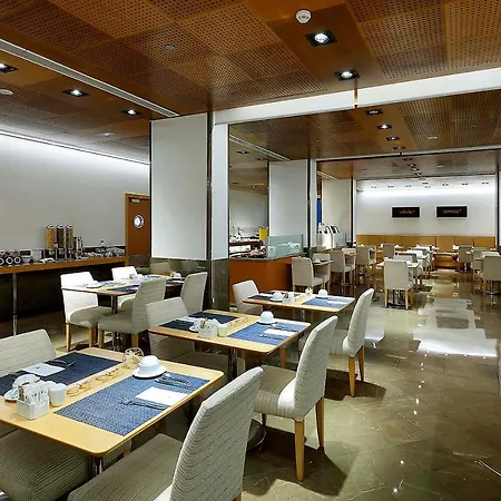 Eurostars Gran Hotel Valence